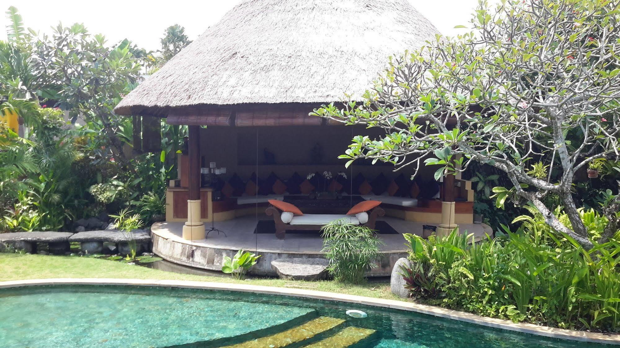 Villa Plawa Asri Seminyak Esterno foto
