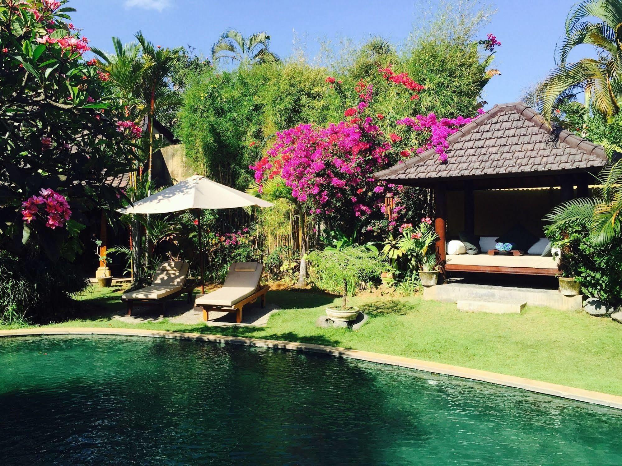 Villa Plawa Asri Seminyak Esterno foto