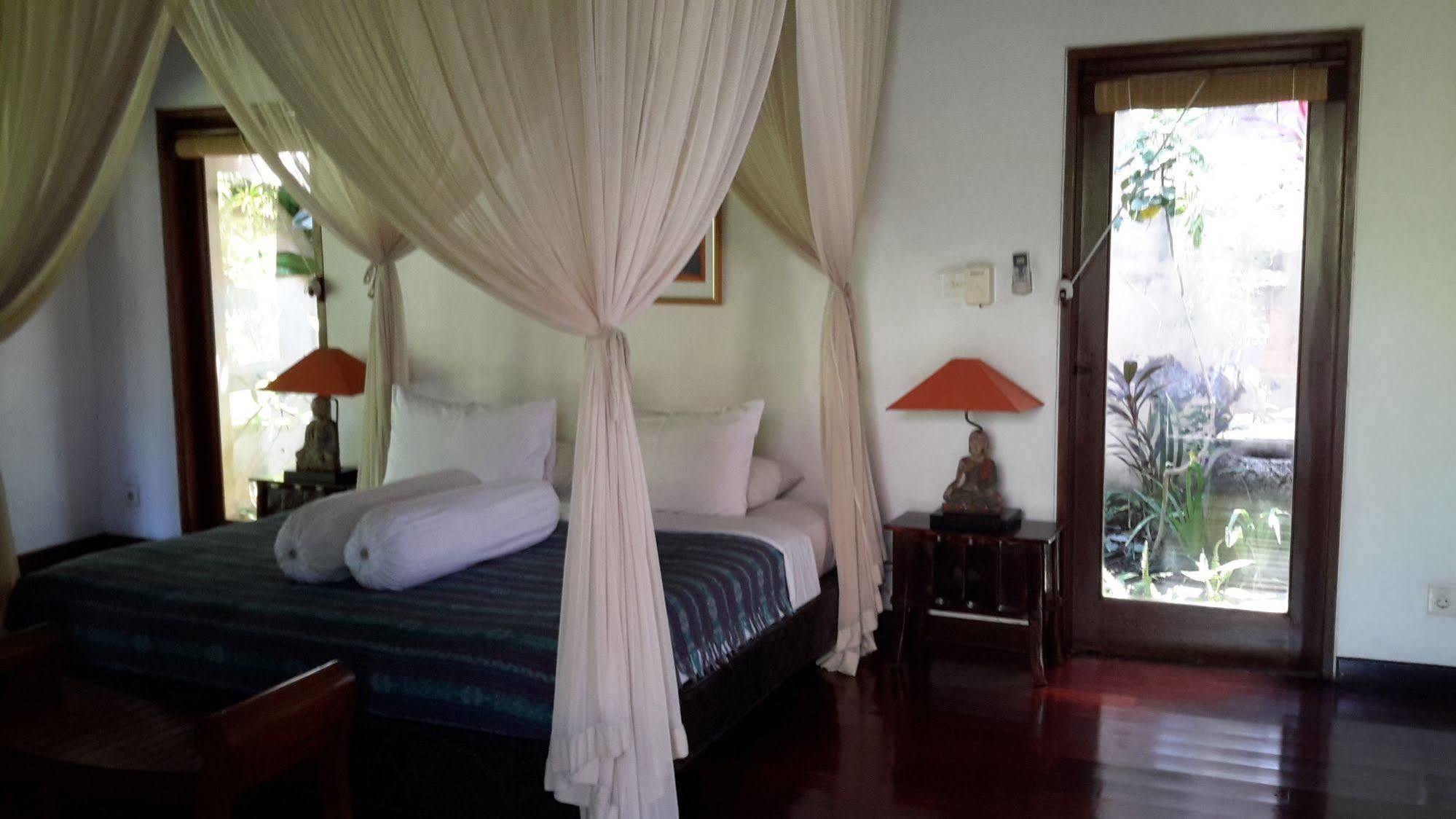 Villa Plawa Asri Seminyak Esterno foto